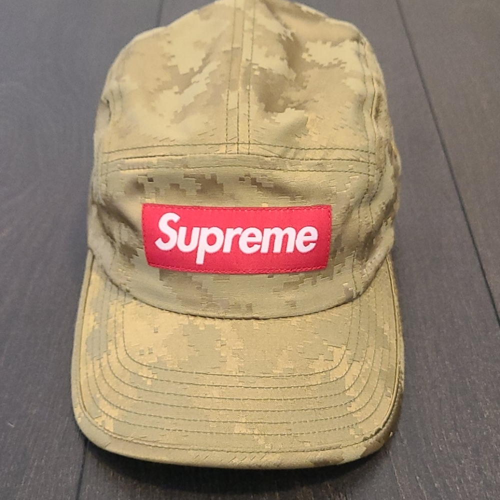 Supreme satin digi camo cap ss20